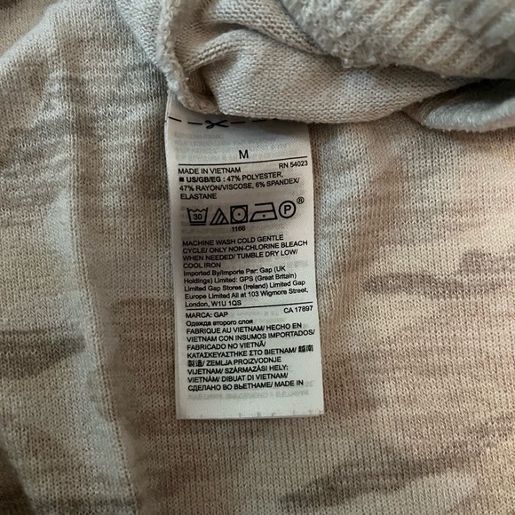 |2 for $30| Gap - Tan, Cream, and White Camouflage Joggers - Picture 6 of 8